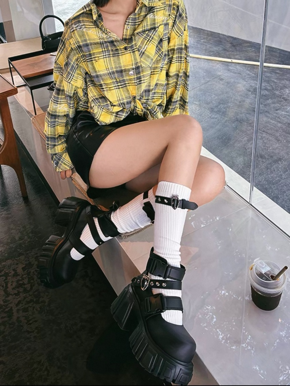 Black chunky platform alt grunge buckle Mary Jane’s